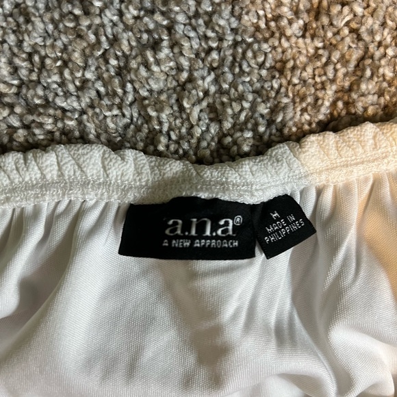 a.n.a On Or Off Shoulder Bohemian Romper Size Medium - Picture 5 of 6